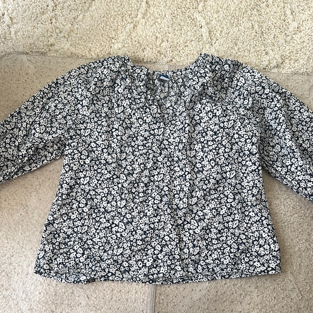 Floral Black and White Women's Top